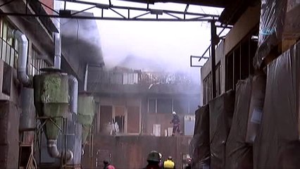 Ümraniye'de Kereste Fabrikasında Yangın Paniği