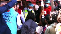 Başbakan Yıldırım, Bangladeş'te Mülteci Kampını Ziyaret Etti