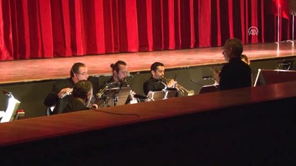 Kanlı Nigar" Muş'ta Sahnelendi