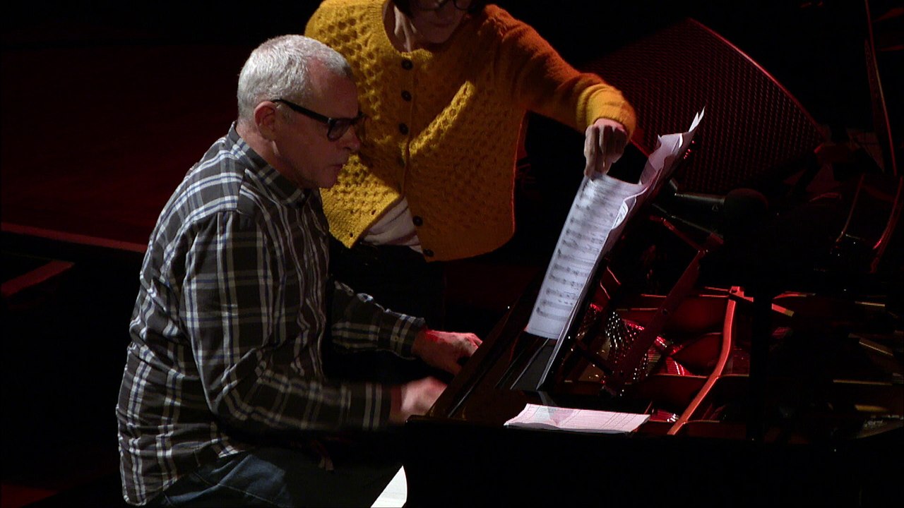 Double Talk | comédie musicale  "City of angels" avec Dan Burton et Gareth Valentine