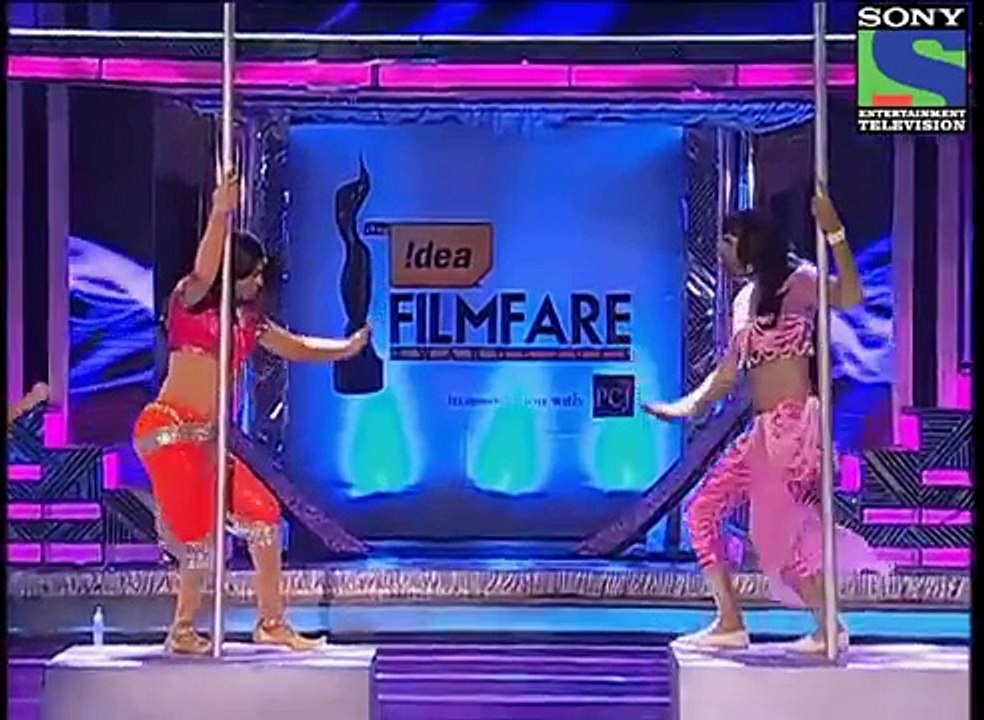 shahruk(chamile) vs ranbirkapoor(vidya balan) in sarees