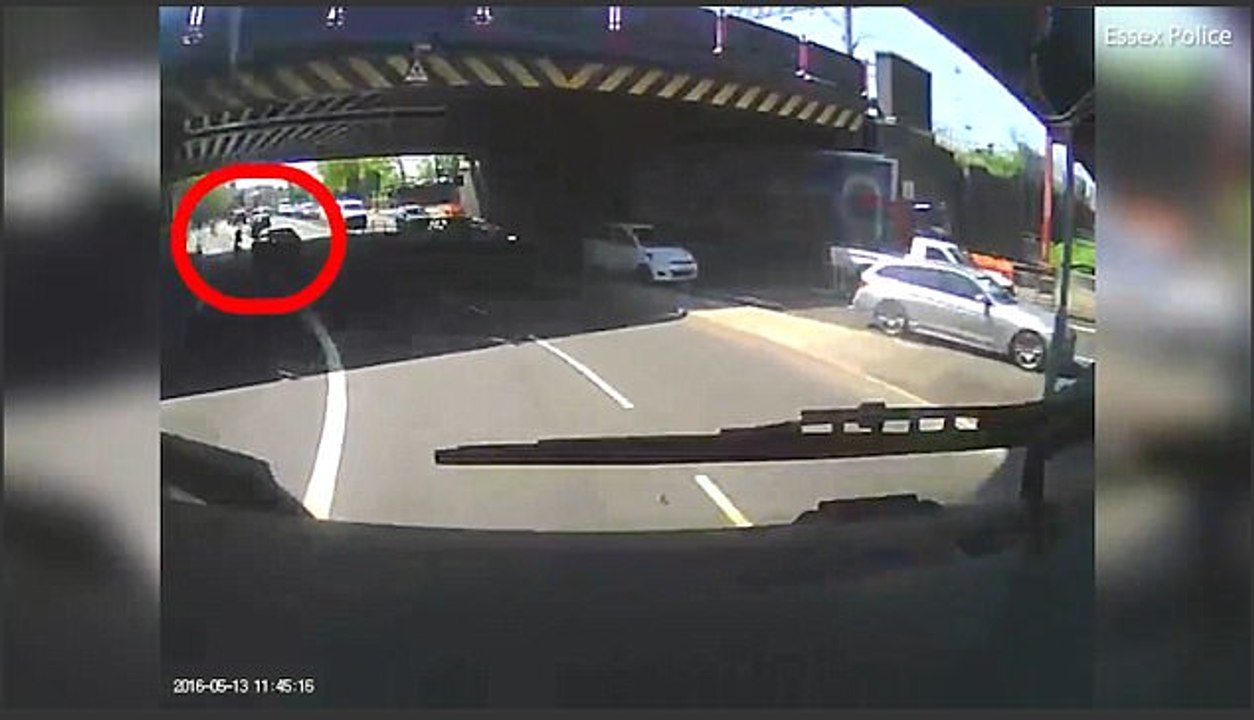 Man deliberately swerves into a cyclist on Colchester road