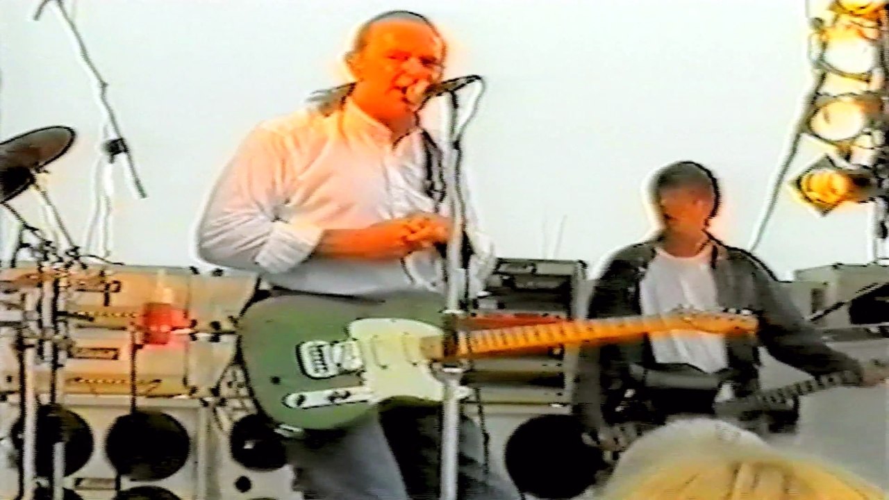 Status Quo Live - In The Army Now(Bolland,Bolland) - HMS Ark Royal,Portsmouth 30-7 2002