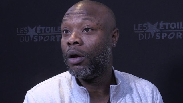 Foot - Entretien : Gallas «Les latéraux ne défendent pas bien»