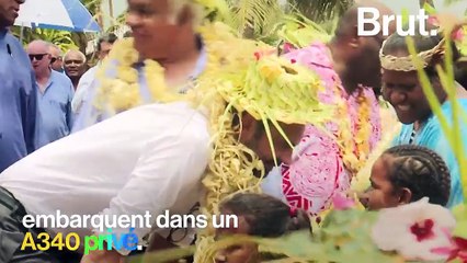 350 000 euros pour un vol Tokyo-Paris : Édouard Philippe « assume complètement »