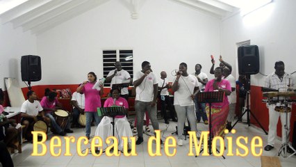 Berceau de Moïse au Sporting Club de Baie-Mahault