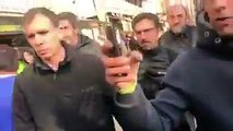 Arrimadas es increpada con gritos de fascista y cerda durante un paseo por Barcelona
