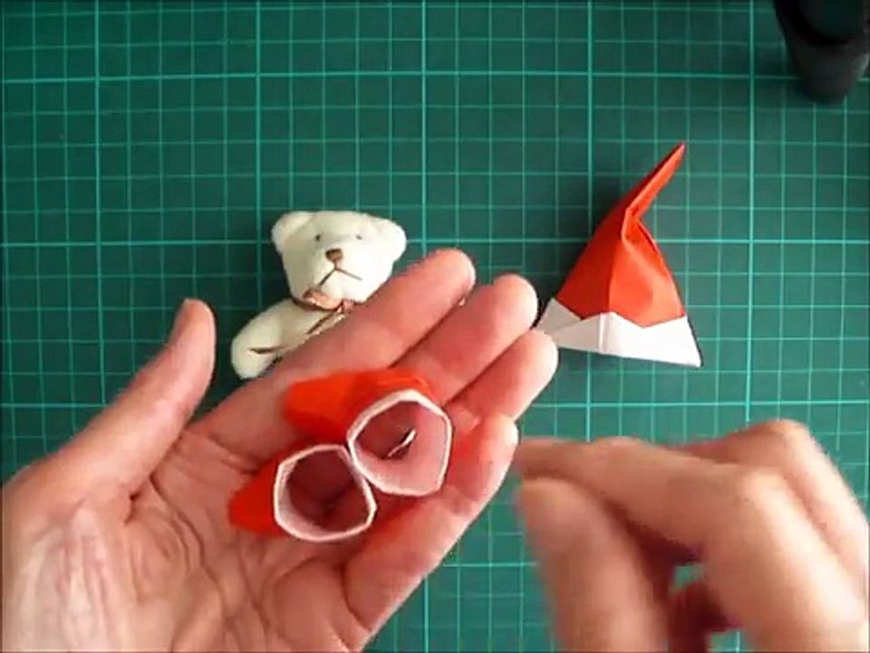 折り紙 サンタクロースのブーツ（靴）簡単な折り方（niceno1）Origami Santa Claus boots-DIqOGguBTgQ