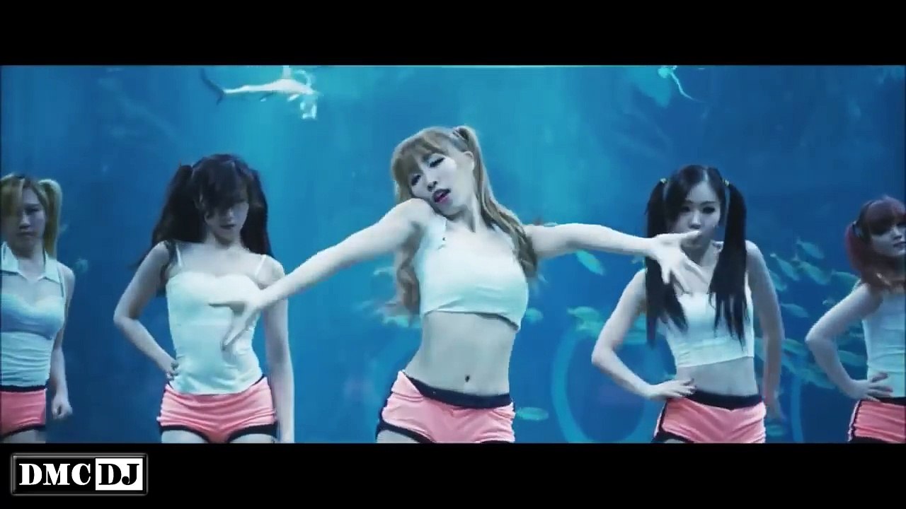 Lagu Dangdut Remix Meriang Dengan Sexy Dance Koreo