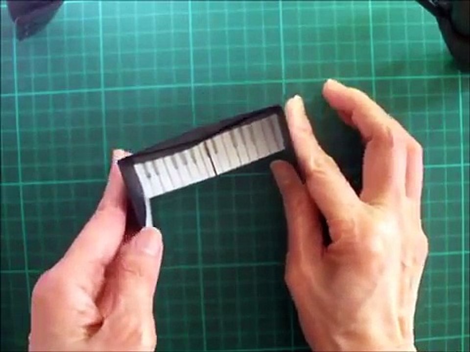 折り紙 ピアノ 簡単な折り方 Origami piano for dollhouse--xV3zIcJq-w