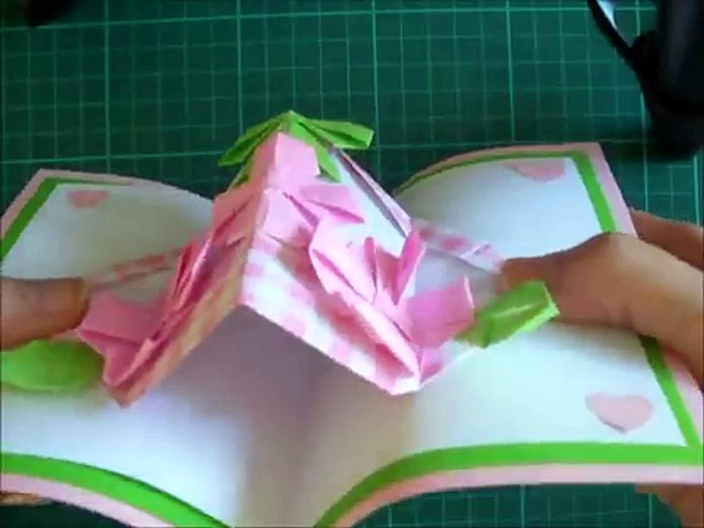 折り紙 花のバスケット 誕生日ポップアップカード 簡単な作り方 Niceno1 Origami Flower Ibasket Birthday Pop Up Card Ghfwfqlqdtg Video Dailymotion