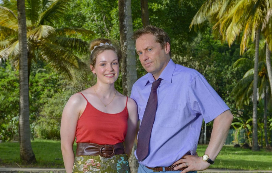 Watch 'Death in Paradise' Season 7 Episode 2 online 2018 (s07e02) High