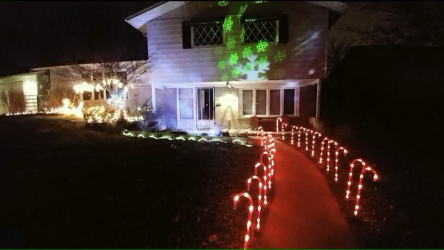 Illinois Residents Wake Up to Smashed, Stolen Christmas Decorations