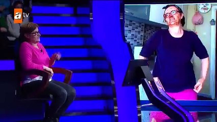 Hanife Teyze, Murat Yıldırım ve seyirciyi kahkahaya boğdu!