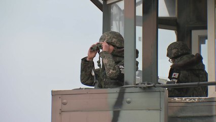 北 병사 1명 귀순...남북 상호 경고 사격도 / YTN