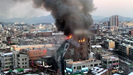 휴대전화 7대 수거...화재 원인 진실 밝힐까? / YTN