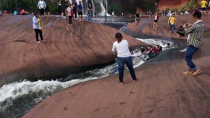 toboggan naturel avec des chutes d'eau !