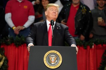 Trump Threatens to Cut UN Aid Over Jerusalem Vote