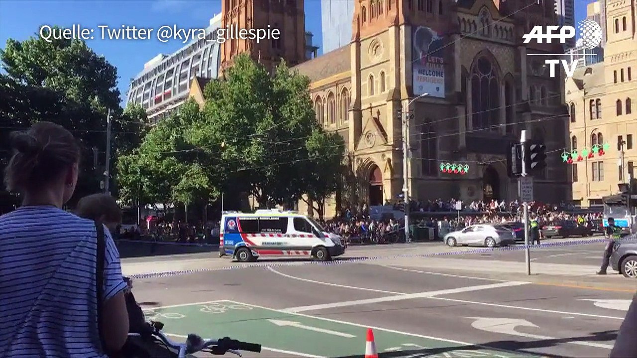 Autofahrer rast absichtlich in Menschenmenge in Melbourne