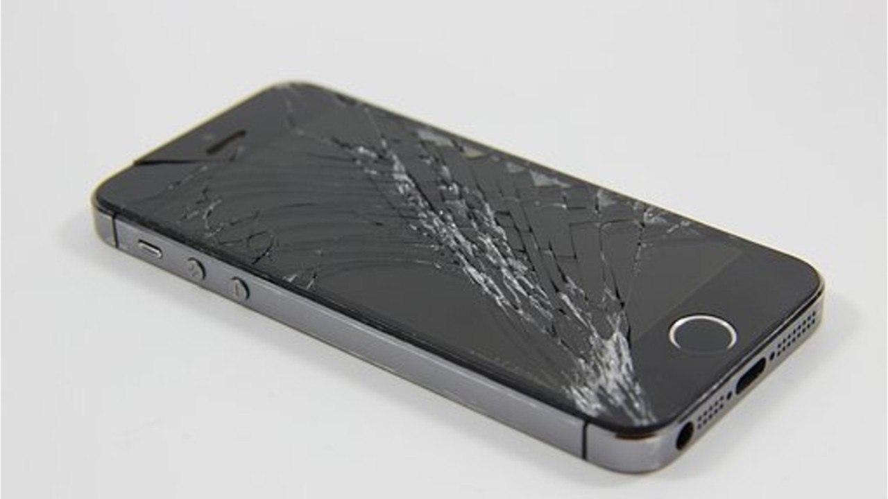Bientôt un écran de smartphone qui se répare tout seul