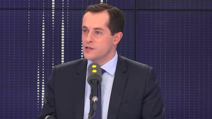 "Emmanuel Macron a quelques habiletés de communication", juge Nicolas Bay