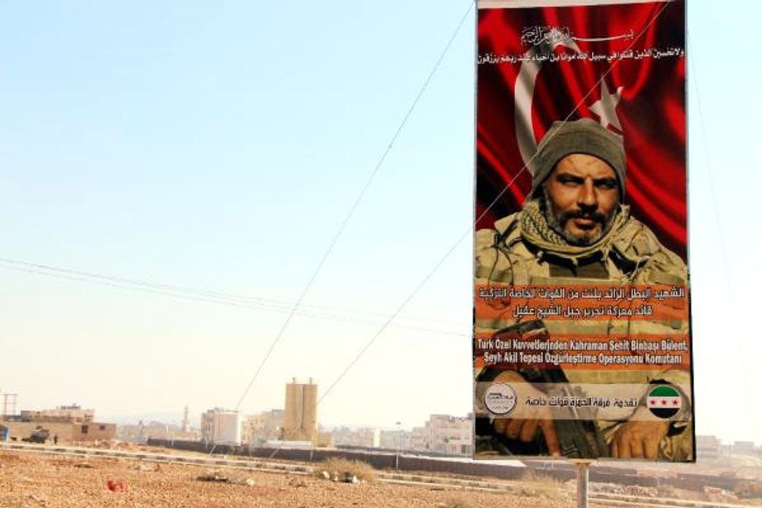 16 Şehit Verilen Akil Tepesine, Şehit Binbaşı Albayrak'ın Fotoğrafı Asıldı