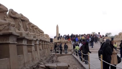 Mısır'daki Üç Tapınağa Kış Güneşi Vurdu