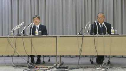 Kobe Steel comparece en rueda de prensa para informar sobre el falseo de datos técnicos