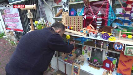 Yıllarını oyuncak yapımına adamış bir usta, Haşim Süzme…