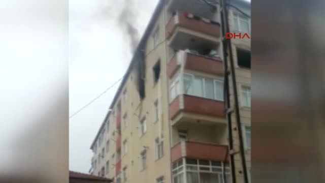 Pendik'te Binanın 4'üncü Katında Patlama