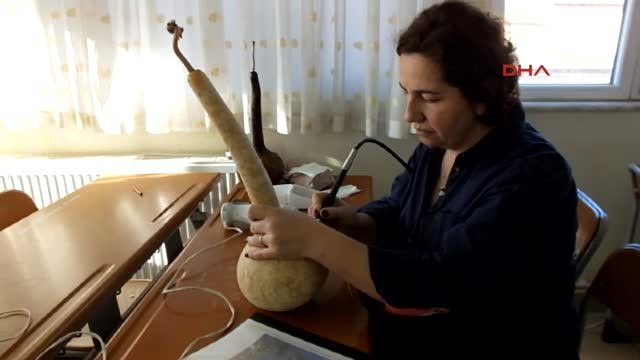 Balıkesir Su Kabaklarını Sanat Eserine Dönüştürüyorlar