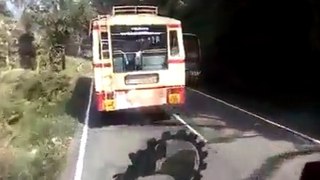 KSRTC BUS V/S PRIVATE BUS RACING