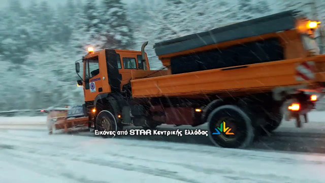 Χιόνι στον Μπράλο. Με δυσκολία η κίνηση των οχημάτων