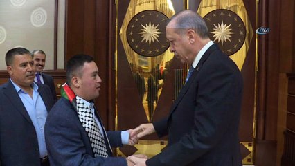 Cumhurbaşkanı Erdoğan, Down Sendromlu Filistinli Muhammed et-Tavil kabul etti