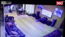 Hajduti qellon mamane me vajzen e saj 3 vjec, pastaj babain vetem per nje televizor (360video)