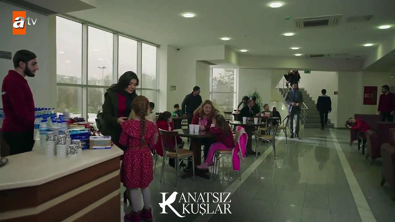 Kemal ile Nefise sinemada! - Kanatsız Kuşlar 27.Bölüm