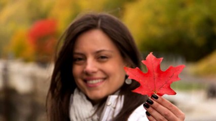 Cảm phục vẻ đẹp dịu dàng của cô ấy khi đã nhấn mí Hàn Quốc