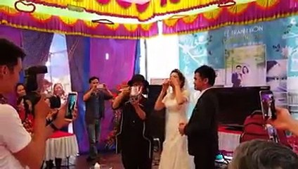 Live Em cô dâu biểu diễn ảo thuật tặng chị gái lấy chồng