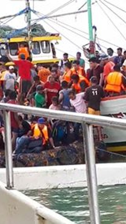 Over 250 Passengers Rescued From Capsized Ferry in the Philippines