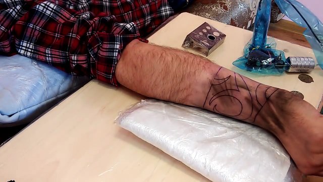 Тату Блэкворк. Тест тату машинки от Vlad Blad. Тест Шейдера. Скорость закраса. Процесс работы.-dmwLMHmXV0I