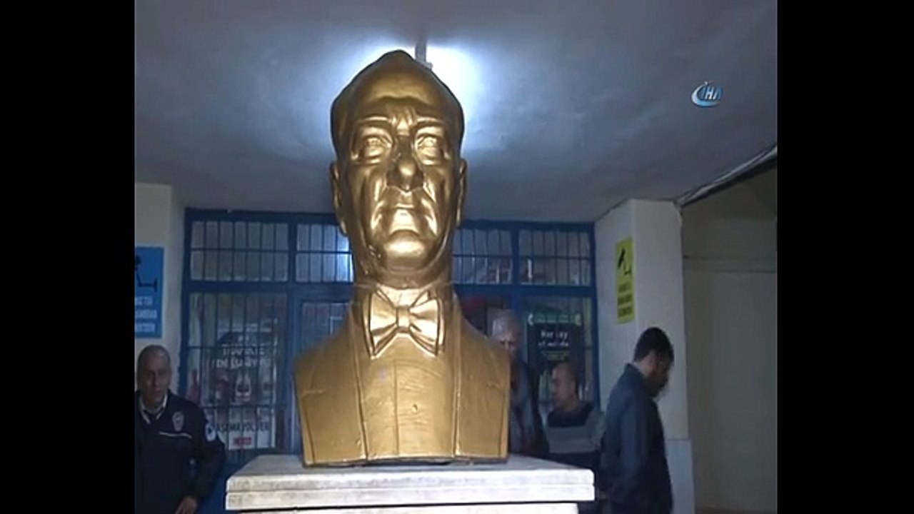 Atatürk büstüne ateş eden terör örgütü PKK yandaşının, polise ihbarda bulunduğu ortaya çıktı