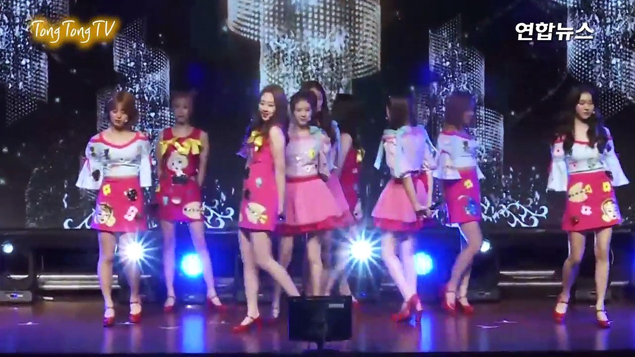 MOMOLAND(모모랜드) 'What planet are you from' Showcase Stage (쇼케이스, 너 어느 별에서 왔니, Freeze, 꼼짝마)-g1wAdgWQyxU