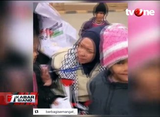 Melly Goeslaw Beri Bantuan ke Palestina