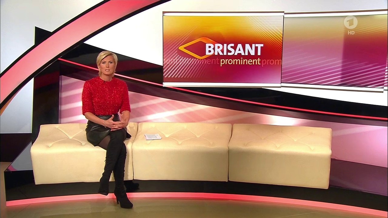 Kamilla Senjo  21.12.2017