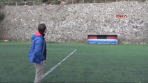 Trabzon'da Amatör Maç Sırasında Sahaya Kaya Düştü, Faciadan Dönüldü