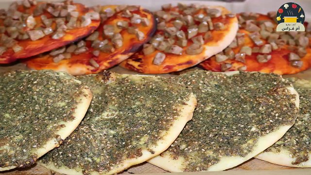 خبز بالزعتر واللبنة خبز بالنقانق - معجنات - مطبخ العائلة العراقية ام فراس-2Gh2XLAqH10