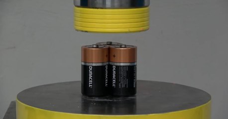 Crashing Batteries Wİth A Power Of 100 Tons!