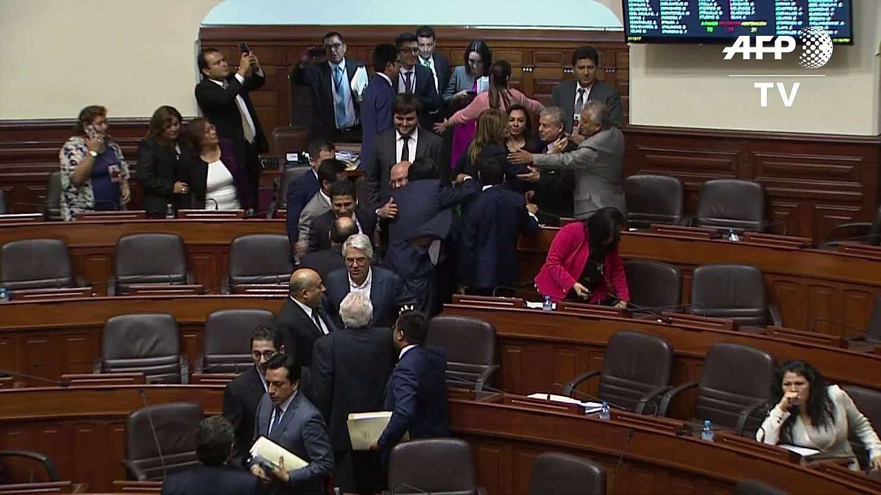 Kuczynski escapa de impeachment