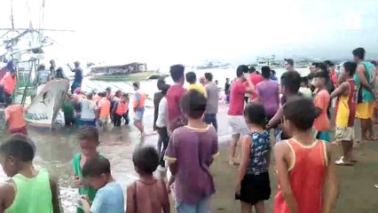 Suben a cinco los muertos en el naufragio de un barco en Filipinas