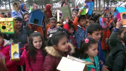'Kuşlar üşümesin' diye okulun bahçesine yuva yaptılar - KAHRAMANMARAŞ